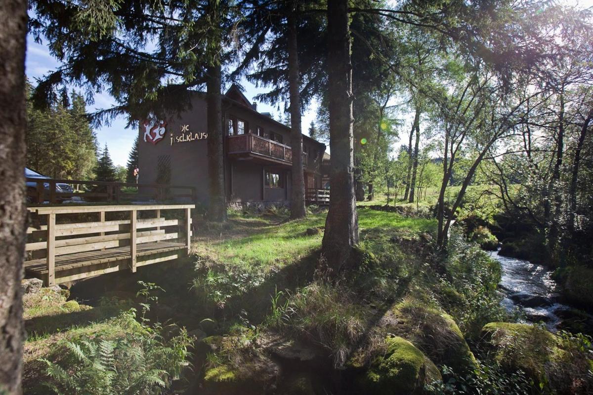 Schwarzwald Lodge Inselklause Шёнвальд Экстерьер фото