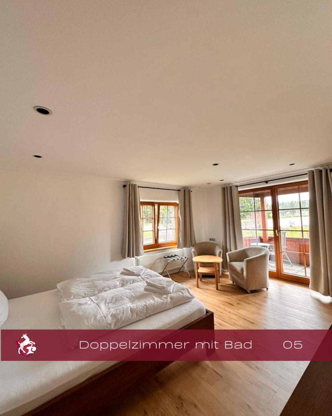 Schwarzwald Lodge Inselklause Шёнвальд Экстерьер фото